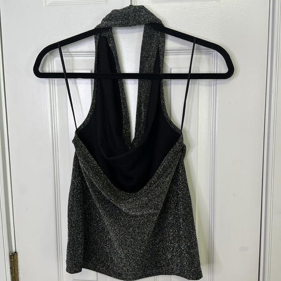 Express Black top with Elegant Design - Picture 6 of 8